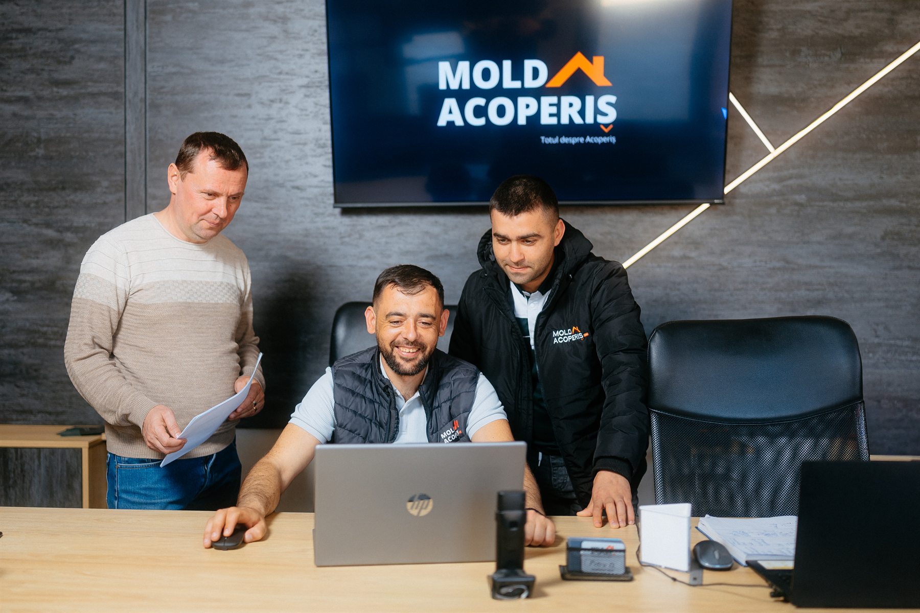 Echipa MoldAcoperiș pregătită pentru proiecte de acoperișuri